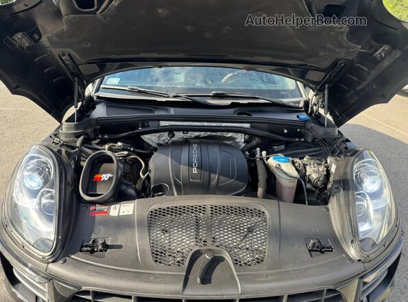 WP1AA2A59JLB03049 2018 PORSCHE MACAN Black Vista del cuadro de instrumentos