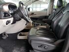 2018 Chrysler Pacifica Touring L Black vin: 2C4RC1BG2JR120890