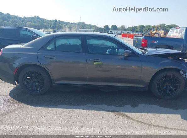 2C3CCABG7MH545705 2021 CHRYSLER 300 Gray Rear interior view