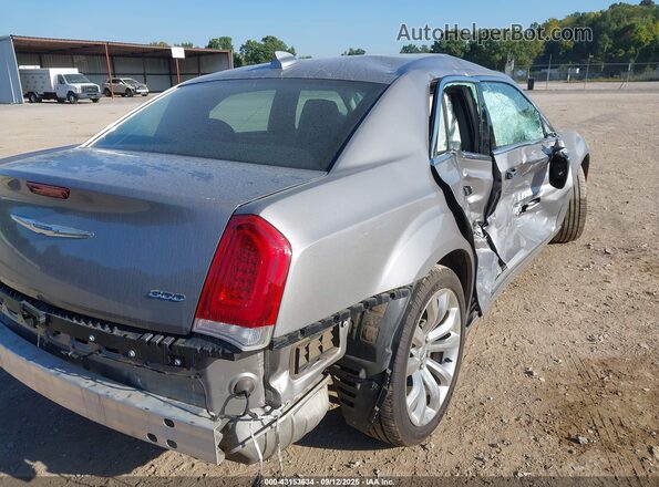 2C3CCAEG2JH140973 2018 CHRYSLER 300 Silver Задня права чверть