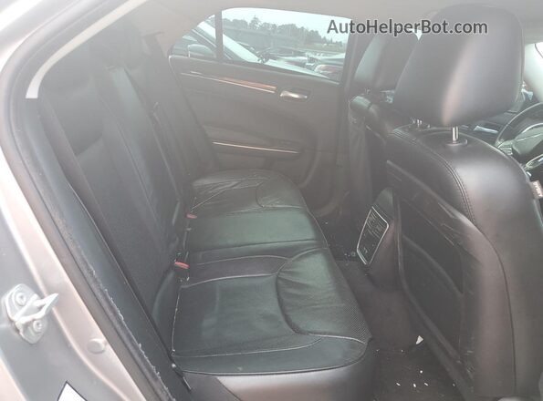 2C3CCAEG6JH193840 2018 CHRYSLER 300 Silver Vista de los asientos traseros