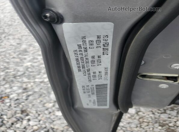 2C3CCAEG6JH193840 2018 CHRYSLER 300 Silver Vista del compartimento del motor