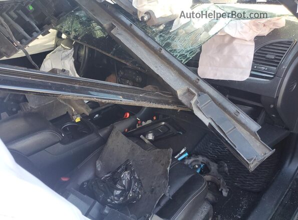 2C3CCAGG0LH131558 2020 CHRYSLER 300 Черный Вид панели приборов