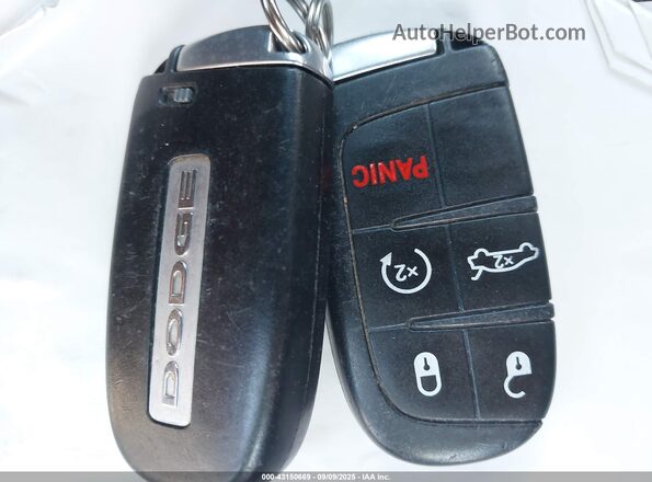 2C3CDXBG0JH335412 2018 DODGE CHARGER Pewter Вид панели приборов