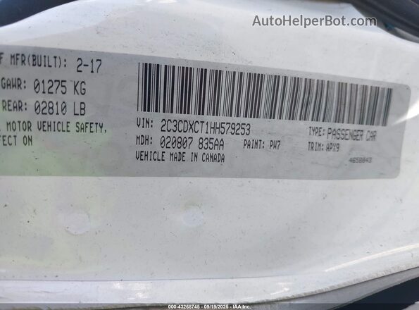 2C3CDXCT1HH579253 2017 DODGE CHARGER White Widok komory silnika