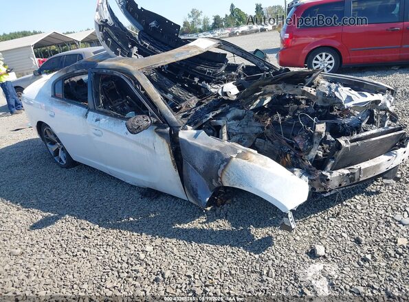 2C3CDXCT1HH579253 2017 DODGE CHARGER White Przód prawy