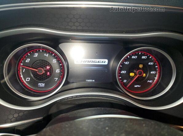 2C3CDXJG8JH136237 2018 DODGE CHARGER Burgundy Vista del cuadro de instrumentos