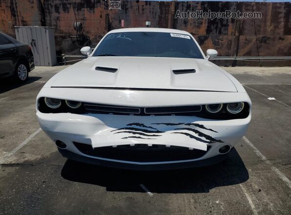 2C3CDZAG5JH311636 2018 DODGE CHALLENGER Белый Вид спереди