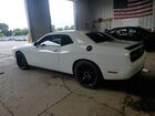 2016 Dodge Challenger Sxt White vin: 2C3CDZAG9GH101047