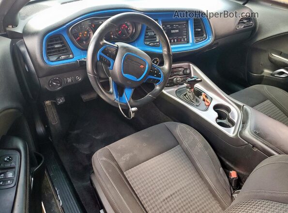 2C3CDZAGXJH215145 2018 DODGE CHALLENGER Black Vista del salpicadero