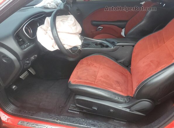 2C3CDZDJ9JH232767 2018 DODGE CHALLENGER Red Vista interior delantera