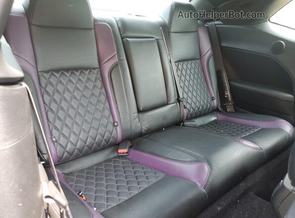 2C3CDZFJ3MH635001 2021 DODGE CHALLENGER Purple Вид задніх сидінь