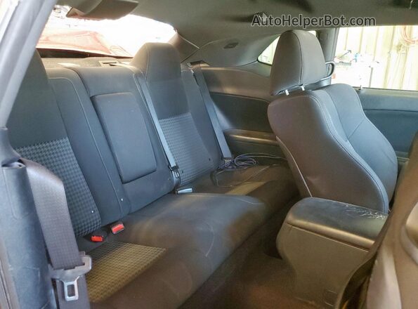 2C3CDZFJ6JH165929 2018 DODGE CHALLENGER Maroon Vista de los asientos traseros
