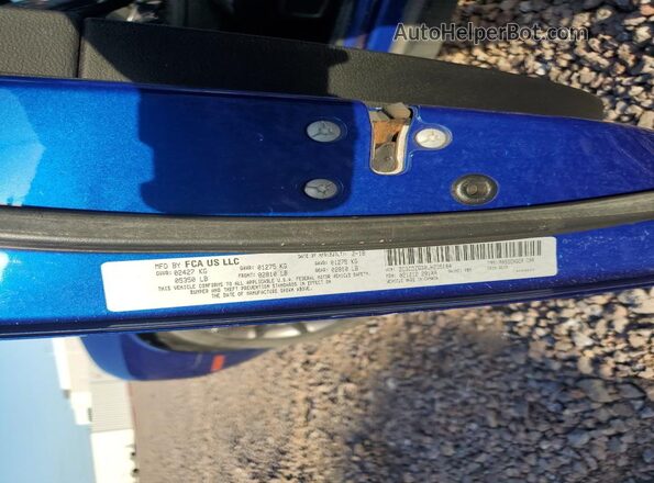 2C3CDZGG0JH235184 2018 DODGE CHALLENGER Blue Vista del compartimento del motor