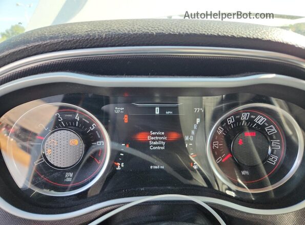 2C3CDZGG8JH257420 2018 DODGE CHALLENGER White Vista del cuadro de instrumentos
