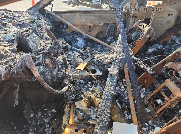 2C3CDZH96JH101909 2018 DODGE CHALLENGER Burn Vista interior delantera