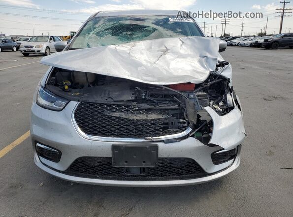 2C4RC1BGXPR526991 2023 CHRYSLER PACIFICA Серебряный Вид спереди