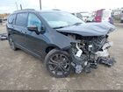 2024 Chrysler Pacifica Touring L Black vin: 2C4RC1BGXRR102455