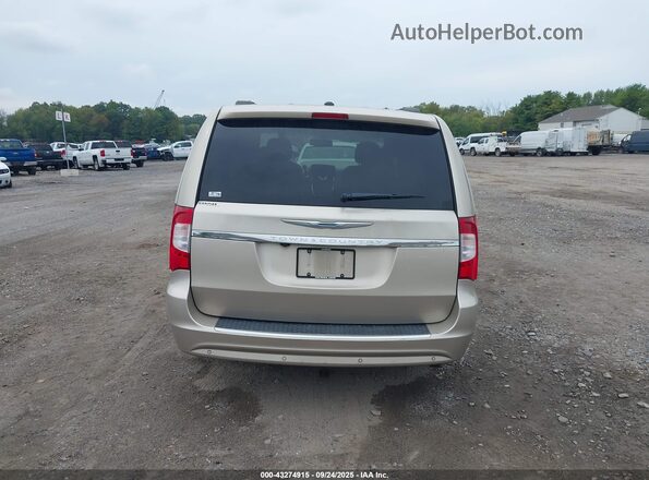 2C4RC1CG2GR260722 2016 CHRYSLER TOWN & COUNTRY Золотой 