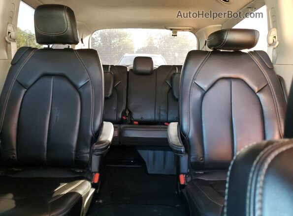 2C4RC1DG1LR264947 2020 CHRYSLER VOYAGER Черный Вид задних сидений