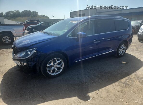 2C4RC1EG8JR321883 2018 CHRYSLER PACIFICA Blue Vista tres cuartos delantera izquierda