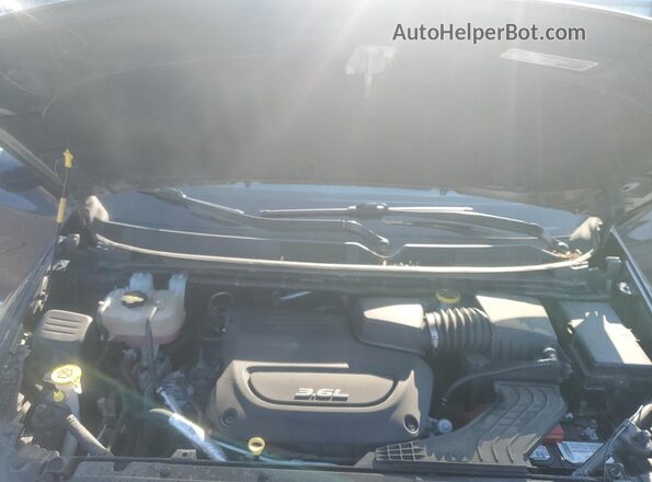 2C4RC1EG9JR114743 2018 CHRYSLER PACIFICA Blue Engine compartment view