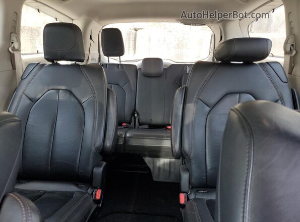2C4RC1EG9JR172478 2018 CHRYSLER PACIFICA Gray უკანა სავარძლების ხედი
