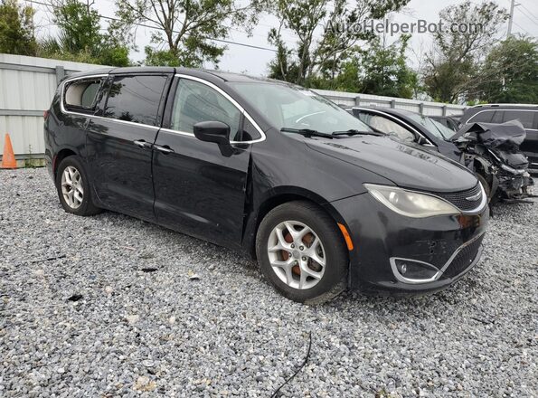 2C4RC1FG9JR124543 2018 CHRYSLER PACIFICA Black Przód prawy