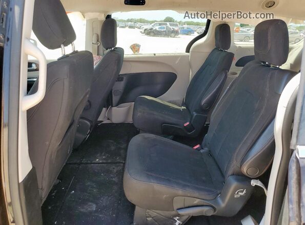 2C4RC1FGXJR139620 2018 CHRYSLER PACIFICA Burgundy Vista interior trasera