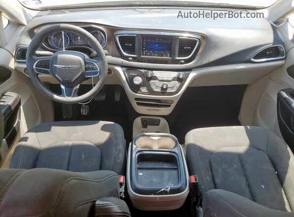 2C4RC1FGXJR139620 2018 CHRYSLER PACIFICA Burgundy Vista del salpicadero