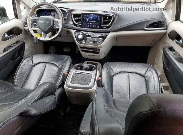 2C4RC1GG0JR273888 2018 CHRYSLER PACIFICA Black Widok deski rozdzielczej