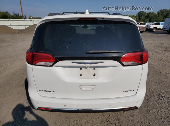 2C4RC1GG3JR258222 2018 CHRYSLER PACIFICA White უკანა ხედი