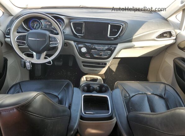 2C4RC1GG3JR258222 2018 CHRYSLER PACIFICA White წინა პანელის ხედი
