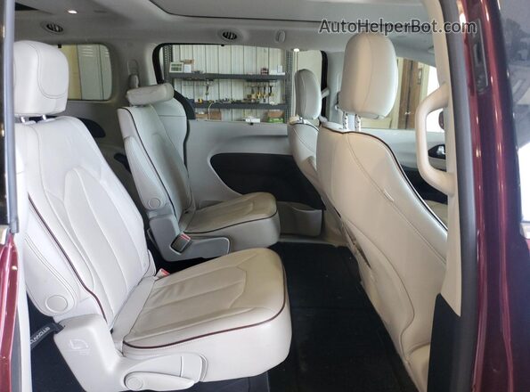 2C4RC1GG6JR321751 2018 CHRYSLER PACIFICA Red უკანა სალონის ხედი
