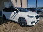 2022 Chrysler Pacifica Touring L White vin: 2C4RC3BG7NR174820