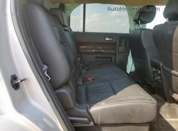2FMGK5D85JBA02702 2018 FORD FLEX Серебряный Вид задней части салона