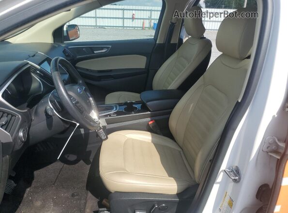 2FMPK3J98JBB98233 2018 FORD EDGE Белый Вид салона спереди