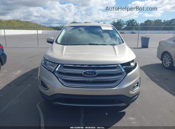2FMPK3K83HBC07694 2017 FORD EDGE Champagne Vista interior trasera