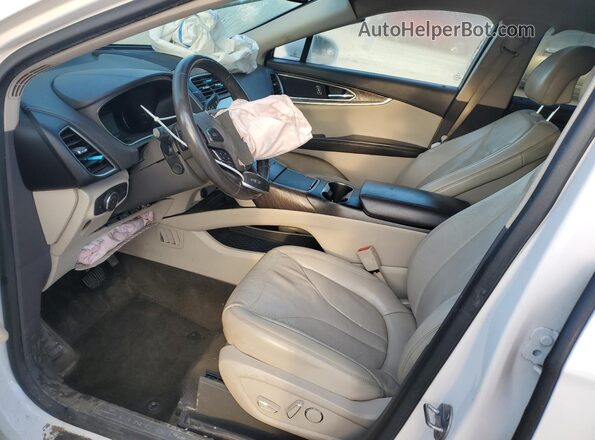 2LMPJ6LR9JBL42555 2018 LINCOLN MKX White Widok wnętrza z przodu