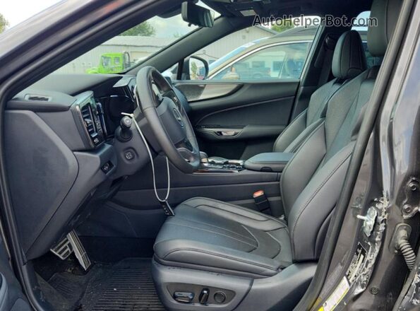 2T2KGCEZ2SC068110 2025 LEXUS NX Серый Вид салона спереди