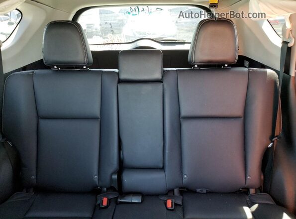 2T3DFREV6JW806804 2018 TOYOTA LIMITED White Rear seats view