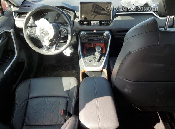 2T3J1RFV3RW478107 2024 TOYOTA RAV4 Белый Вид панели приборов