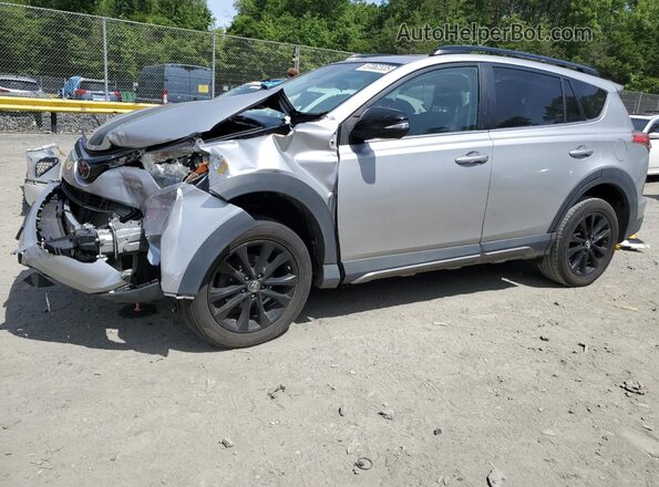 2T3RFREV5JW827150 2018 TOYOTA RAV4 Silver Передня ліва чверть