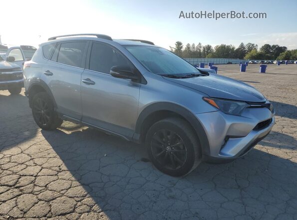 2T3RFREV9JW707643 2018 TOYOTA RAV4 Silver Przód prawy