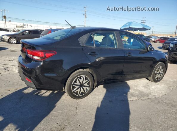 3KPA24AB3JE127632 2018 KIA RIO Черный Передняя правая четверть
