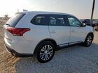 2018 Mitsubishi Outlander Es White vin: JA4AD2A35JZ005098 2018 Mitsubishi Outlander Es White vin: JA4AD2A35JZ005098