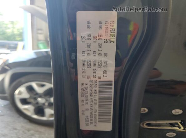 3C4NJDCB0JT401348 2018 JEEP COMPASS Black VIN sticker view