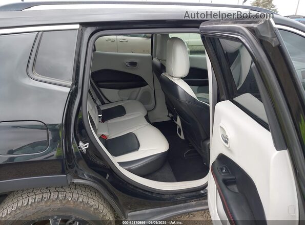 3C4NJDCB8HT624280 2017 JEEP NEW COMPASS Black VIN კოდის სტიკერის ხედი