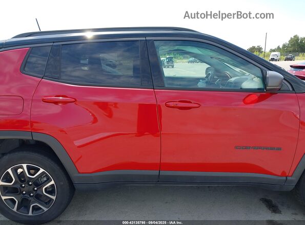 3C4NJDDB8MT511759 2021 JEEP COMPASS Red უკანა სალონის ხედი