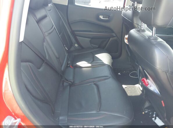 3C4NJDDB9HT664771 2017 JEEP NEW COMPASS Orange Widok naklejki z numerem VIN